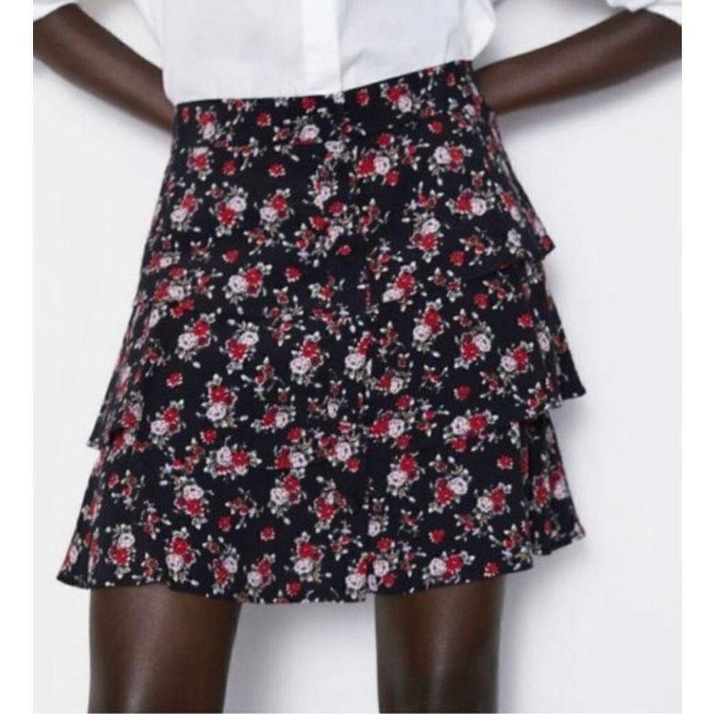 Zara Floral Ruffled Tiered Mini‎ Skirt sz small
